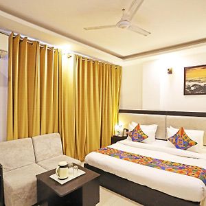 Airport Hotel Swan Near Delhi Airport